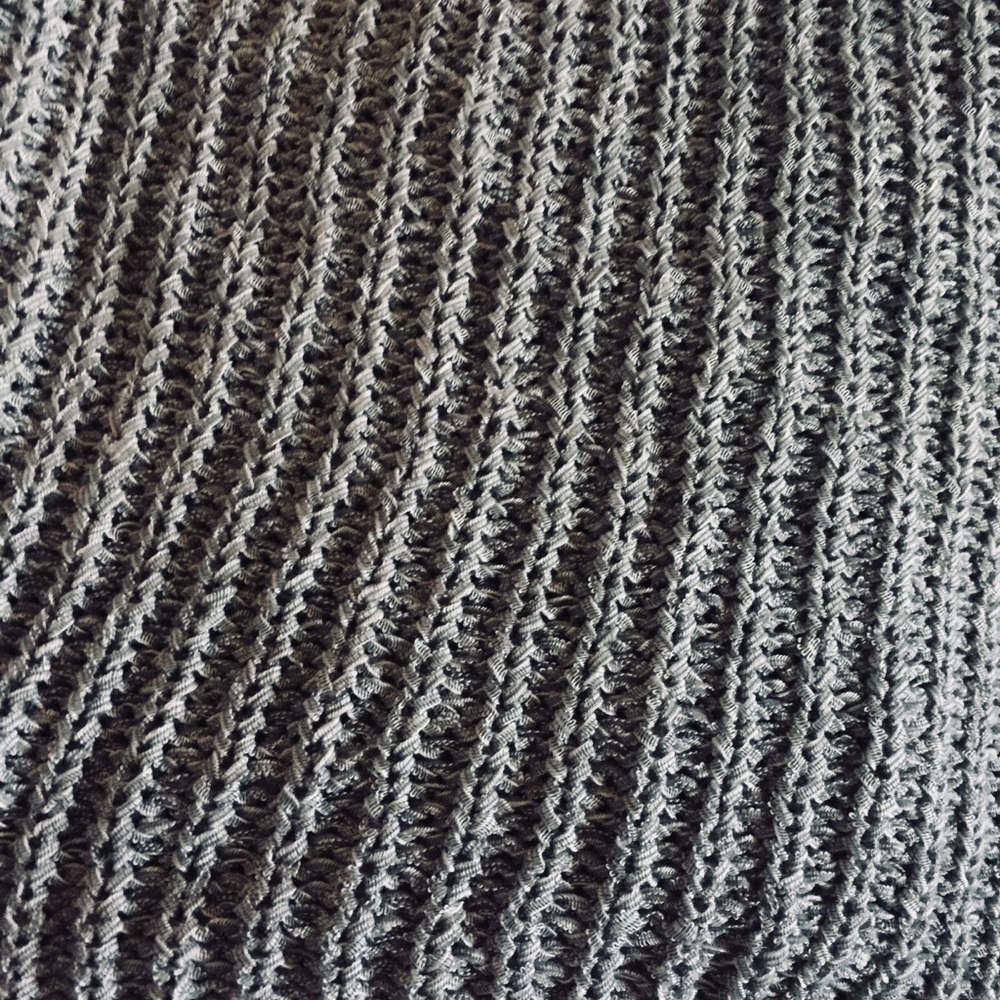 Gray knit tank - Picture 2 of 7